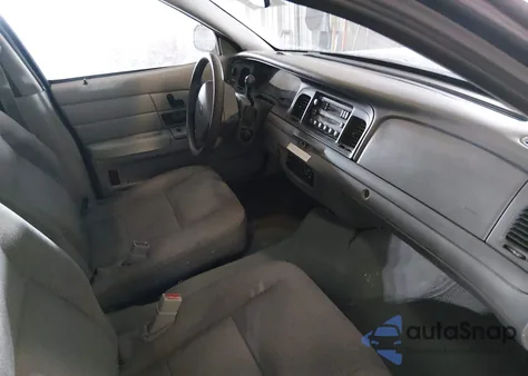 2005 Ford Crown Victoria Police z USA, uszkodzony, nr VIN 2FAFP71W35X172684